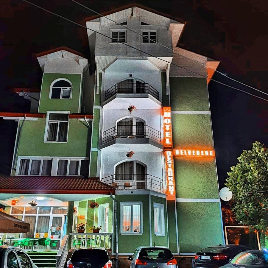 Hotel Belvedere Piatra Neamt Exterior photo